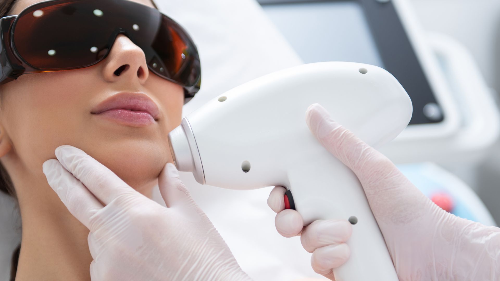 Laser Full Body Hair Removal in Dubai - Woman Getting Laser Treatments on her Chin