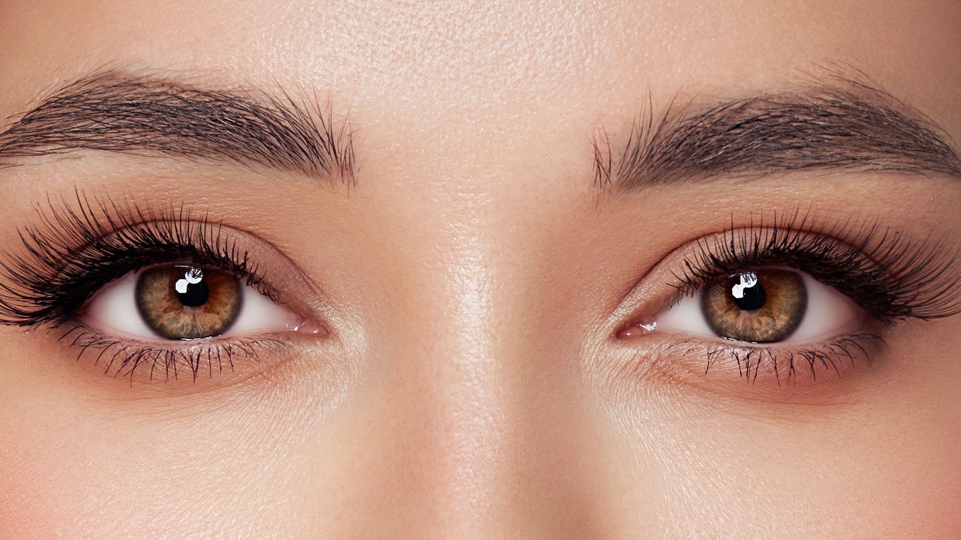 Blepharoplasty in Dubai - A Closeup of Woman's Eyes